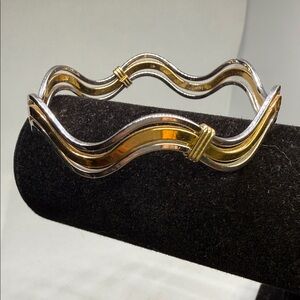 Avon 1978 Gold & Silver Tone Wave Bracelet Size 7.5 Vintage.